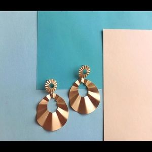 PRICE DROP! Boutique Gold earrings with silk pouch